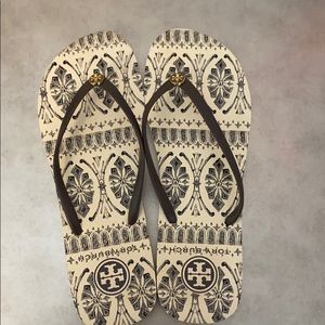 Tory burch flip flop